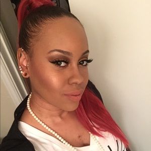 Meet your Posher, Vette